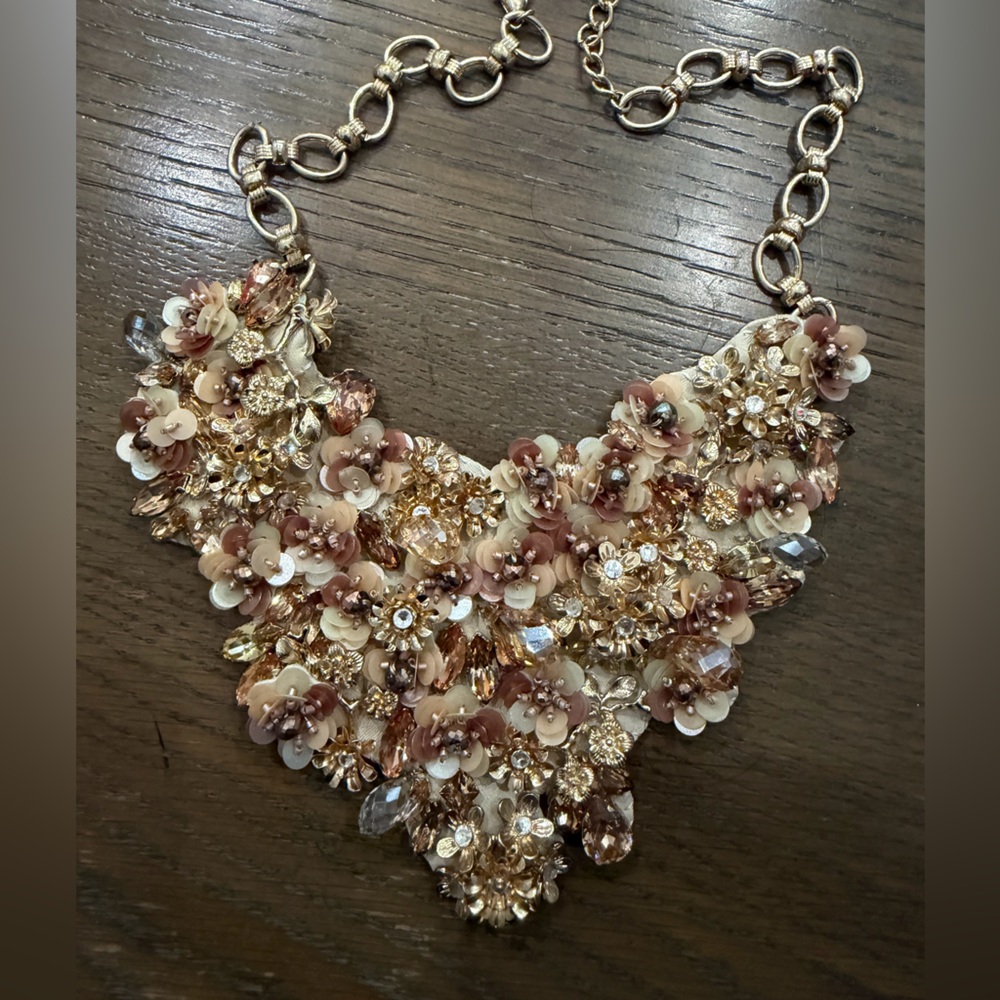 Floral Gold and Cream Statement Necklace -/:;()&